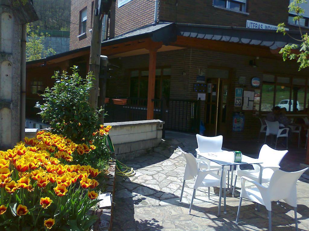 Hostal El Peregrino La Portela de Valcarce Dış mekan fotoğraf