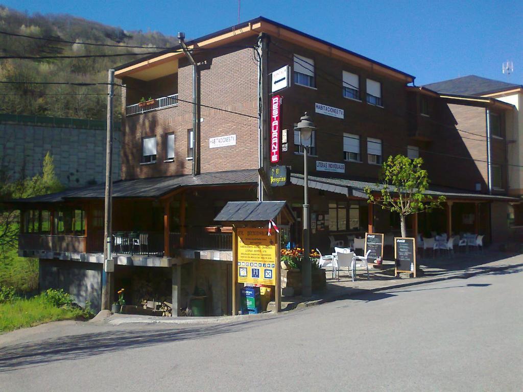 Hostal El Peregrino La Portela de Valcarce Dış mekan fotoğraf