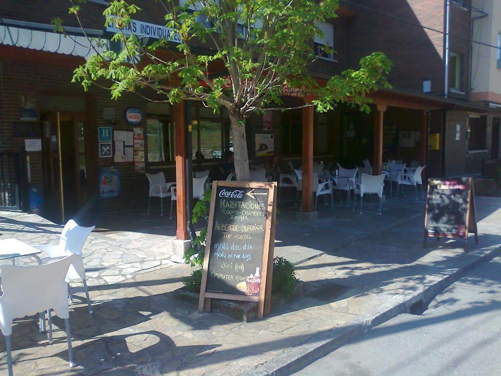 Hostal El Peregrino La Portela de Valcarce Dış mekan fotoğraf