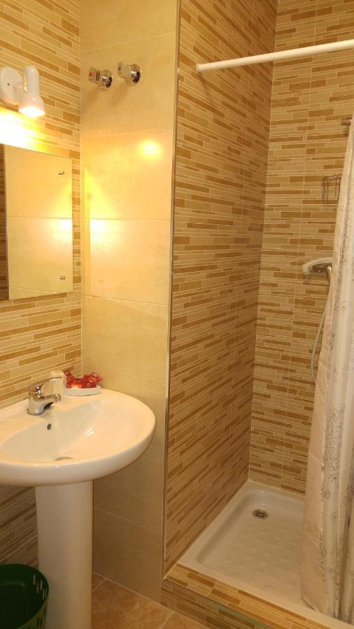 Hostal El Peregrino La Portela de Valcarce Dış mekan fotoğraf